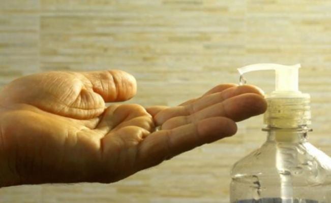 El alcohol en gel puede alertar los alcoholímetros