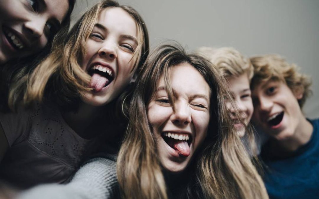 Priorizando la Salud Mental de los Adolescentes en el Día Mundial del Bienestar Mental